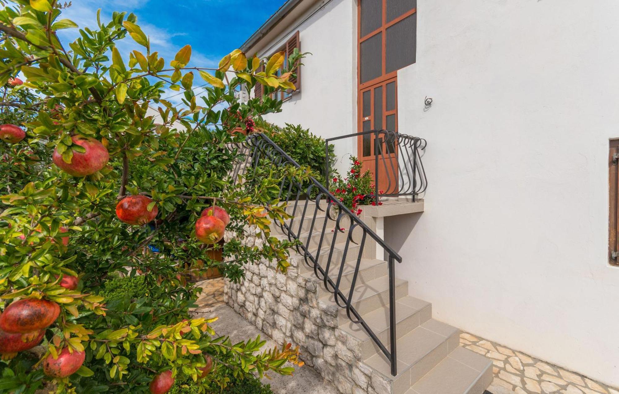 Apartment Blazenka - 20M From The Sea Tkon Bagian luar foto